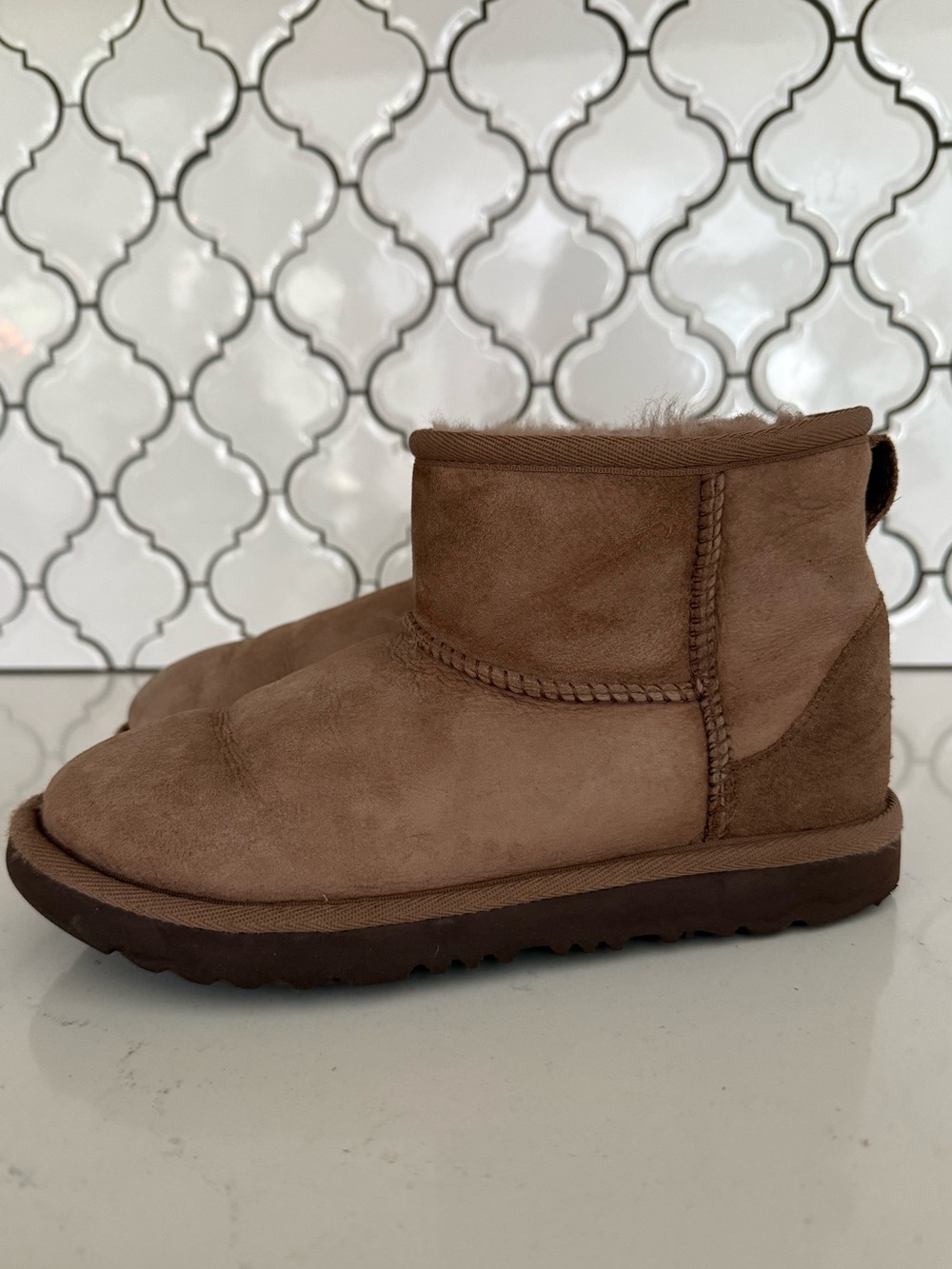 UGG Classic Mini